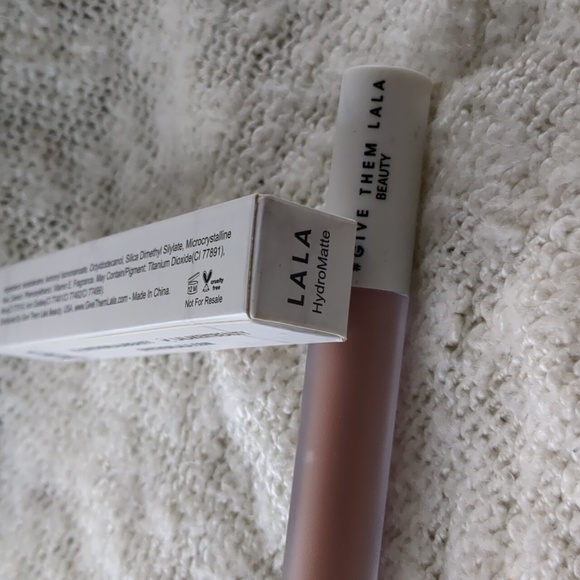 GIVE THEM LALA BEAUTY Matte Liquid Lipstick in Booty Call, 3.2g/0.11fl oz - Picture 13 of 14